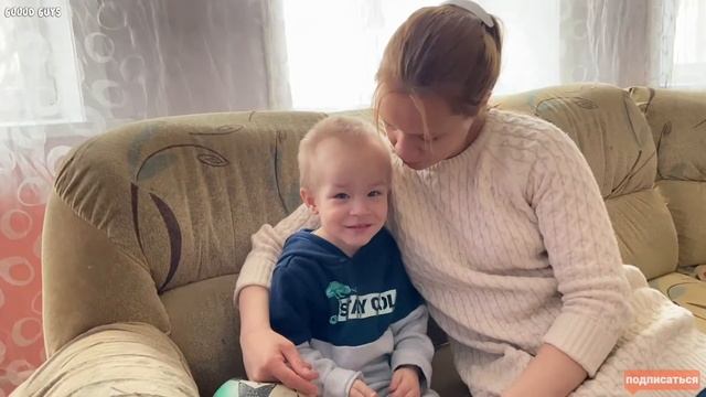 Познакомились и помогли фонду "Семьи детям" смотреть онлайн