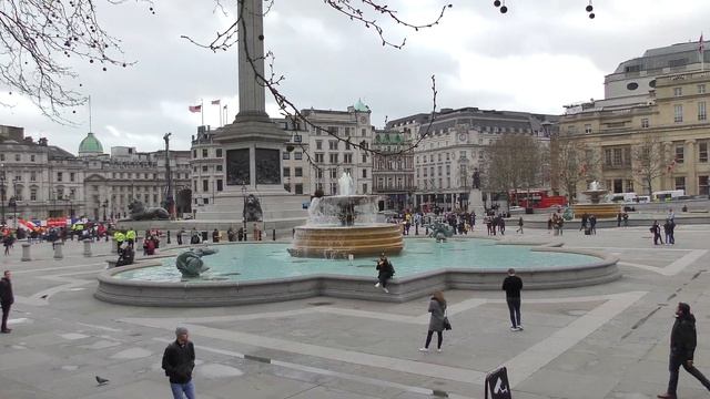 TRAFALGAR SQUARE & NELSON'S COLUMN - London (4K) смотреть онлайн