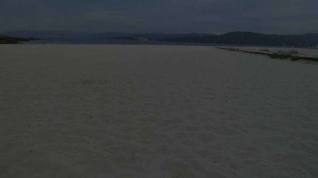 Металлоискатель на смартфоне / проверка на пляже 2 смотреть онлайн