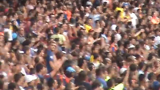 JUAN CARLOS EN EL CAMP NOU смотреть онлайн