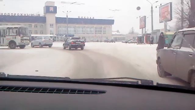 Убранные улицы Коврова. смотреть онлайн