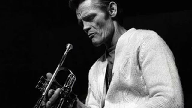 I'm a Fool to Want You - Chet Baker смотреть онлайн
