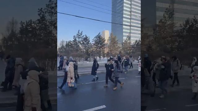 Толпа бушует в Монголии. смотреть онлайн