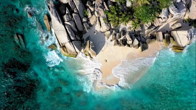 Расслабляющий звук природы, даст вам чувство свободы и гармонии.