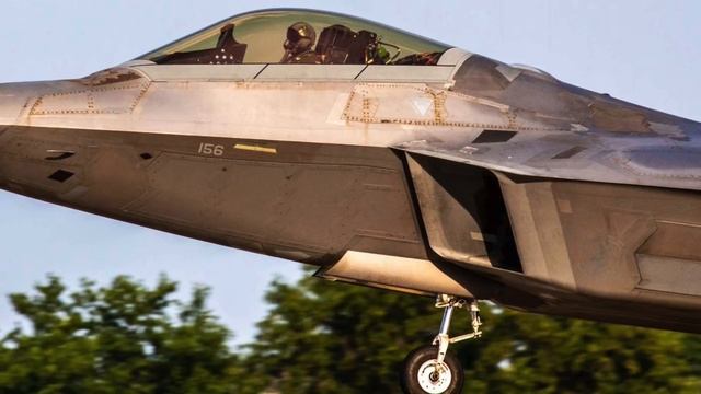 #F22 #Raptor seen with new reflective metallic coating | 3 possible capabilities смотреть онлайн