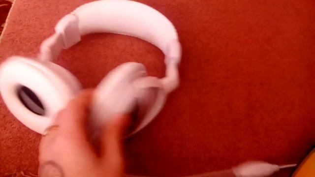 Мои наушники (smartbuy Live)