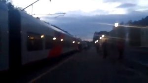 электропоезд ласточка эс2г 015 с сообщением Екатеринбург бокситы