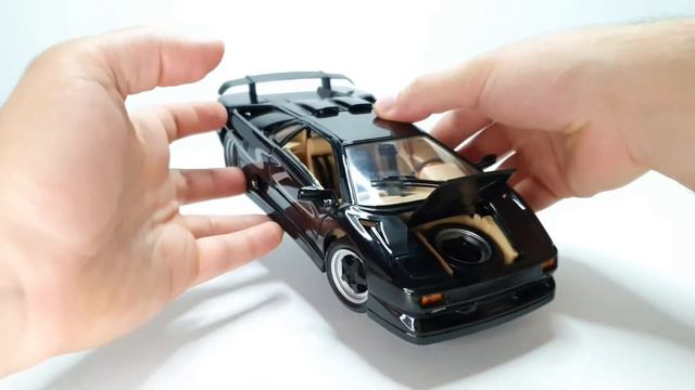 1:18 Lamborghini Diablo SV By Scale Reviews смотреть онлайн