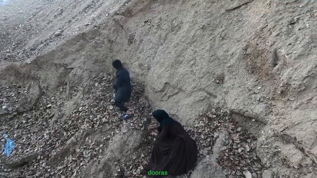 Escaping Father's Wrath: Stepmother's Journey to Escape Death смотреть онлайн