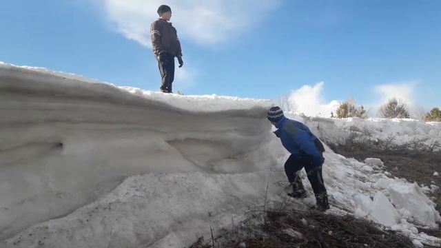 Мальчишки отдыхают 07.04.2019. с.Загорная Селитьба смотреть онлайн
