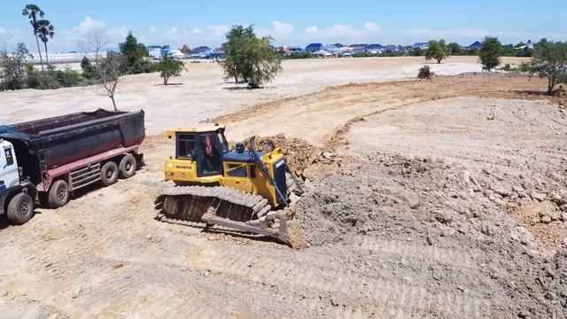 Full Project Best Action Clearing Lake and Landfill by Bulldozer SHANTUI Pushing Stone & Soil Land смотреть онлайн