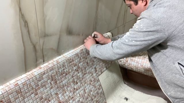 ХАМАМ СВОИМИ РУКАМИ #21 УКЛАДКА МОЗАЙКИ В ВАННОЙ РАБОЧИЕ ХИТРОСТИ МОЗАЙКА НА ПОТОЛОК смотреть онлайн