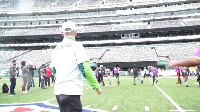 BBBS of NYC Gridiron Games смотреть онлайн