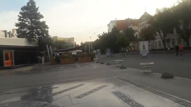 Кривой Рог Цветомузыкальный фонтан на Почтовом. смотреть онлайн