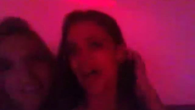 красивые девушки поют!!!шикарно)))смотреть всем)))))) смотреть онлайн