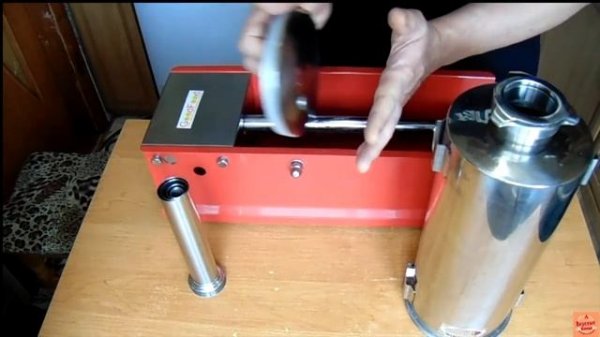 Обзор колбасных шприцов Как выбрать колбасный шприц Горизонтальный шприц Good Food 5 литров