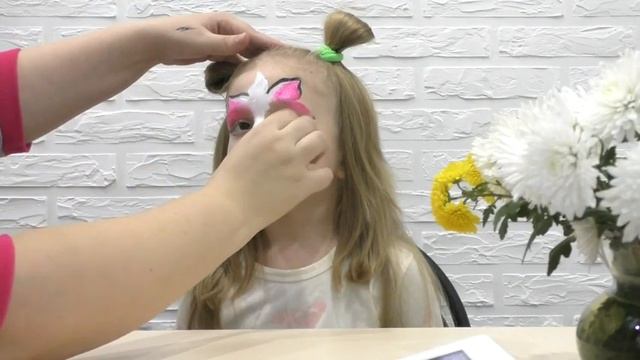 Аквагрим кошка, рисунок на лице розовая кошечка смотреть онлайн