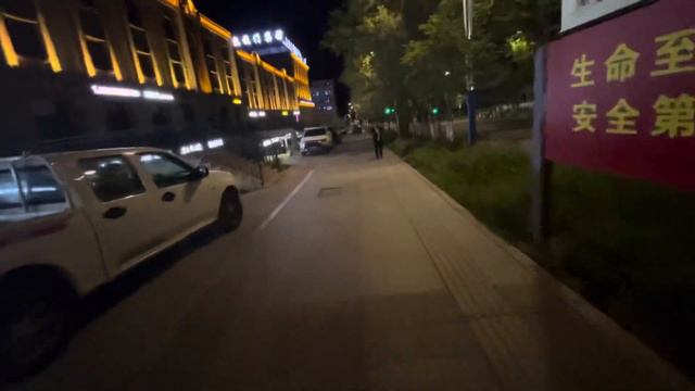 Приехал в Китай. Первые впечатления. Огонь страна! Молодцы. Пустыня, но все зеленое!!!! смотреть онлайн