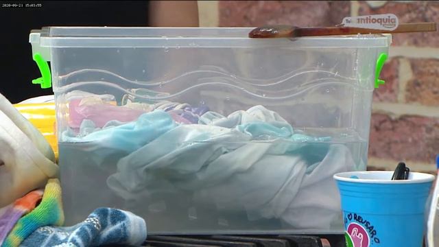 Transforma tus prendas con la técnica de Tie Dye, parte 1 - Las Tres Gracias смотреть онлайн
