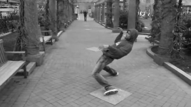 Dubstep Violin- Lindsey Stirling- Crystallize Dance смотреть онлайн