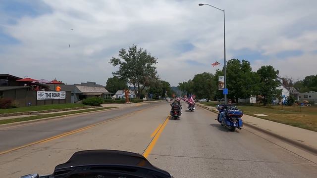 Sturgis Motorcycle Rally Opening Ceremony Parade 2021 смотреть онлайн