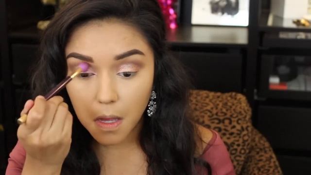 Drugstore Christmas Makeup Tutorial | day 7 of 12daysofChristmaswithBianca смотреть онлайн