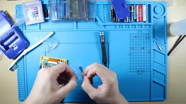 Game Boy Color Shell Swap! | Pokémon Special Edition GBC Restoration смотреть онлайн