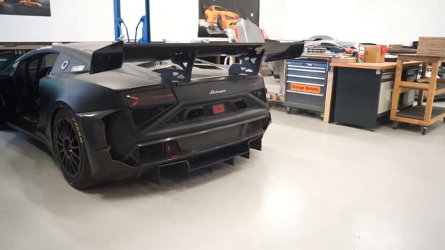 Lamborghini Gallardo Extenso GT3. Заводим. Слушаем звук выхлопной системы. смотреть онлайн