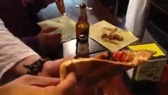 Виталик о том, как правильно есть пиццу в Венеции смотреть онлайн