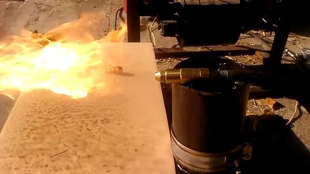 Форсунка Delavan 30609-5 на воздухе, срыв пламени. смотреть онлайн