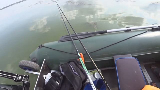 Рыбалка вечером на поплавок с сыновьями. р. Самара озеро Ленина. смотреть онлайн