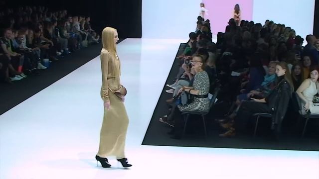 Moscow Fashion Week Part 6 Неделя моды в Москве часть 6 Beautiful Russian models on the runway. смотреть онлайн