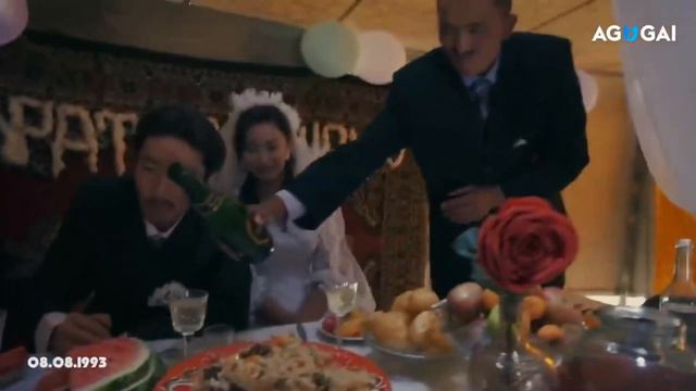 Ұланғасыр Қами - Қызыл раушан. Хит!!! Улангасыр Ками - Кызыл раушан. Клип смотреть онлайн