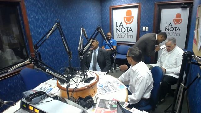 COMENTARIOS con Luis Garcia смотреть онлайн