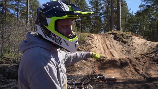 Tricky Motocross / Enduro track in forest | KTM 450 SXF смотреть онлайн