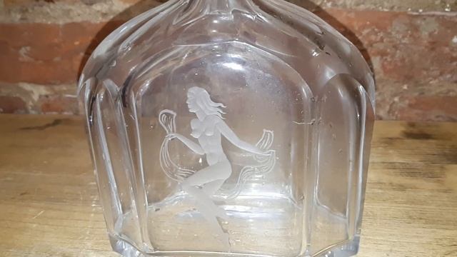 Графин граненый с притёртой крышкой. Стиль Ню. Обнажённая дева. Начало 20 века Художественная резьб смотреть онлайн
