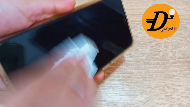 How To Quickly Clean Phone Screen ? easy cleaning Hacks смотреть онлайн