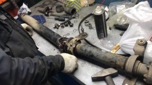 Замена крестовины кардана Митсубиси Аутлендер.