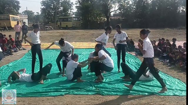 Stunts by girls on yuva diwas || Icon academy H.S kamlapur #yogaday #yuvadiwas #iconacademy смотреть онлайн