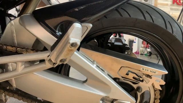Suzuki GSR смотреть онлайн
