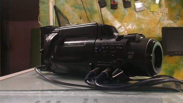 SONY HANDYCAM CCD-FX270E смотреть онлайн