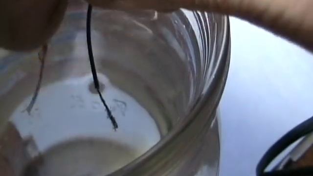 В блоке питания находим плюс-минус,без тестера.