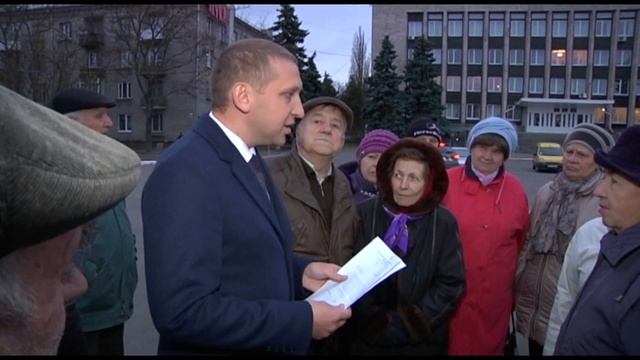 Кременчуг. Площадь Независимости. 16.00 смотреть онлайн