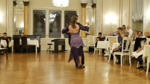 Daniel Rodriguez y Valeria - Tango show Baden - Baden (2016) - A Orlando Goni смотреть онлайн