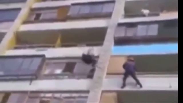 Видно людям приятно получать боль смейтесь смотреть онлайн