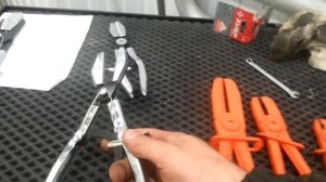 Чем пережать шланг, обзор инструмента.