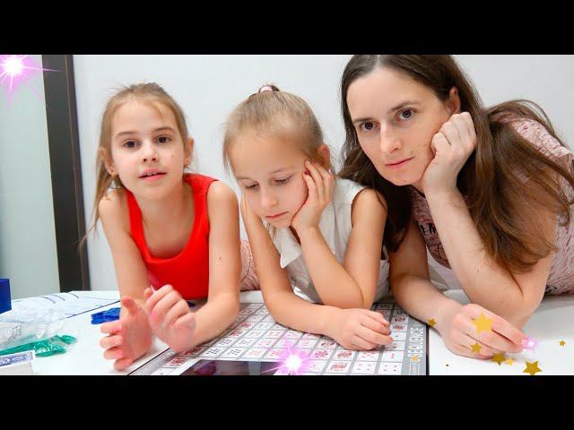 ВЛОГ Готовимся к Дню Рождения Юли Пеку торт Играем в игру Sequence смотреть онлайн