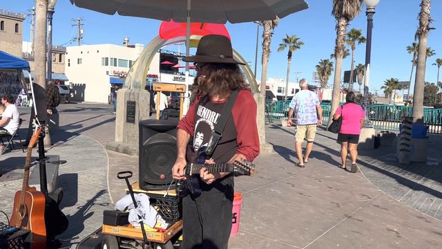 Street performing to Since I've Been Loving You, Led Zeppelin, backing track. Burn; Blue Hand Shama смотреть онлайн