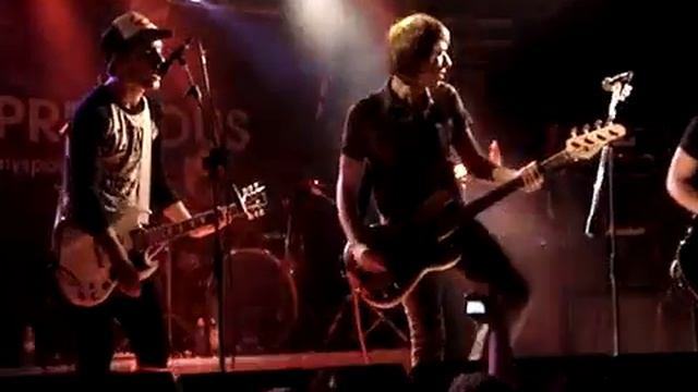 MAIO - Герой Социальных Сетей (live at X.O. 13 June 2010) смотреть онлайн