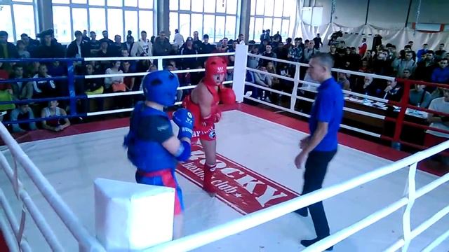 Тайский бокс. Новички. Андрей (БГМТ) vs Костя (Сиам) смотреть онлайн